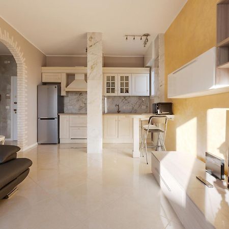 מילאנו Niguarda Bright Apartment W/ Balcony מראה חיצוני תמונה